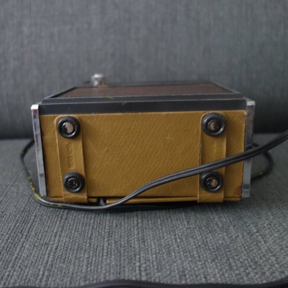 Vintage Juliette Model FPR-1278 Solid State AM/FM AC/DC Portable Radio Hong Kong - Picture 9 of 16